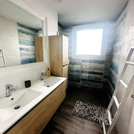 别墅 Grande Proche De La *